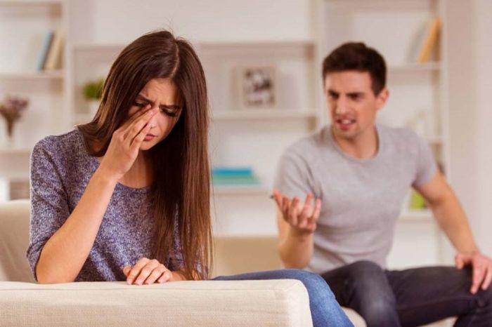 Nằm mộng thấy vợ chồng cãi nhau là điềm báo gần đây bạn đang bị stress nặng