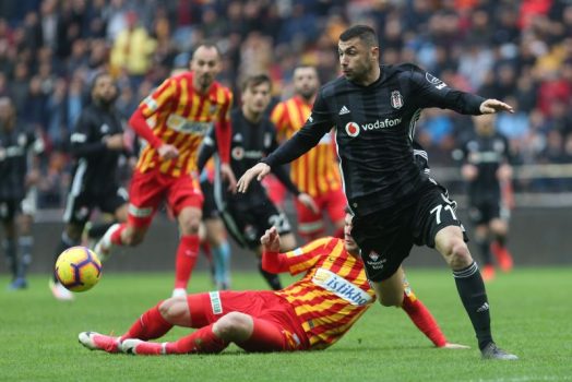 Soi kèo Antalyaspor vs Besiktas lúc 22h59 ngày 3/2/2021