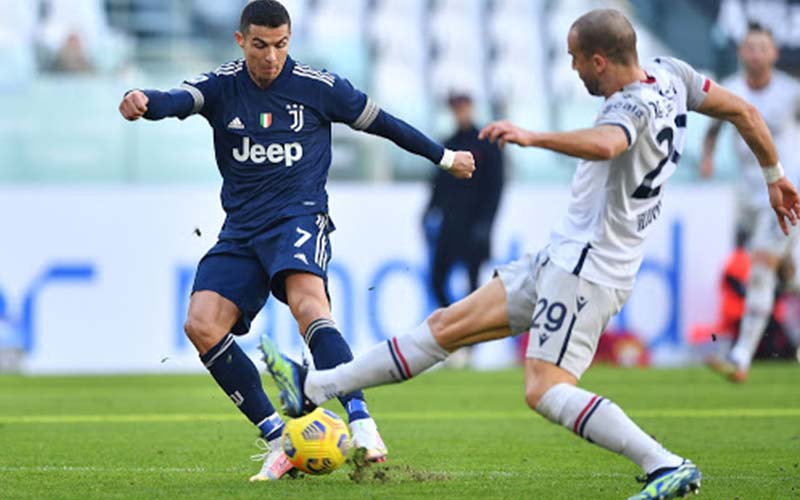 Soi kèo Bologna vs Juventus lúc 1h45 ngày 24/5/2021