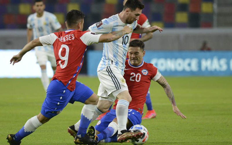 Soi kèo Argentina vs Chile lúc 4h00 ngày 15/6/2021